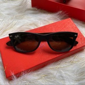 Ray-Ban Wayfarer Sunglasses Mix Matte Black/Green